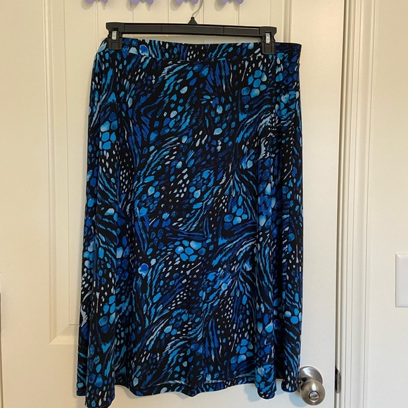EUC | Vintage Kasper women’s blue patterned pull on‎ midi skirt — size 2X - Picture 1 of 5